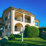 Silvia By Interhome * Vižinada