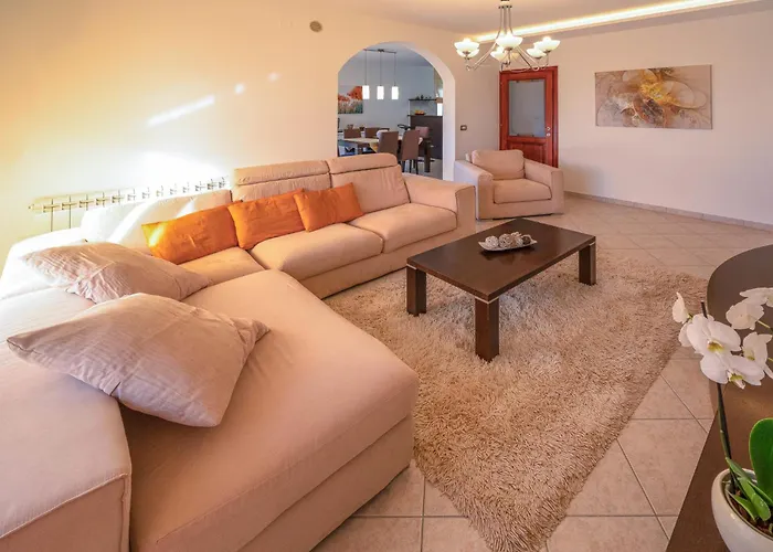 Silvia By Interhome Appartement *